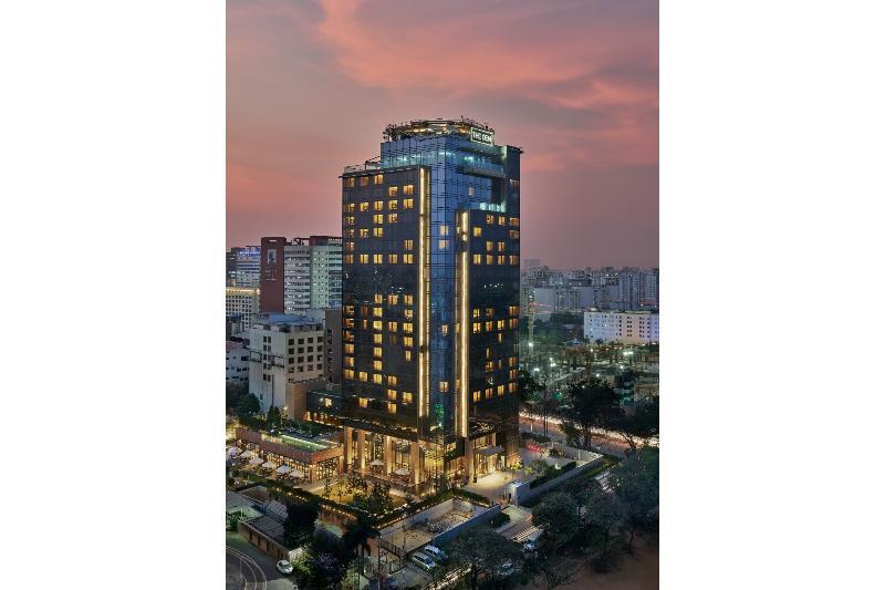 The Den, Bengaluru Hotel Exterior photo